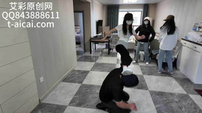 【爱秀套图】『chnnsct1818』暴揍社会大哥到头晕眼花 YC-250519-9