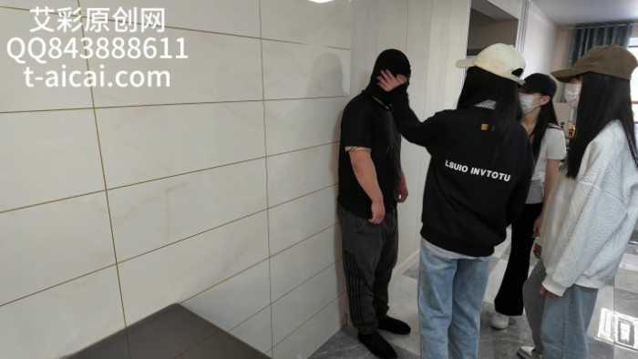 【爱秀套图】『chnnsct1818』暴揍社会大哥到头晕眼花 YC-250519-9