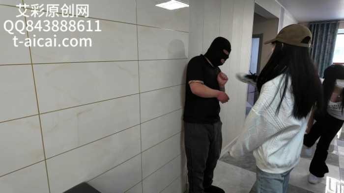 【爱秀套图】『chnnsct1818』暴揍社会大哥到头晕眼花 YC-250519-9