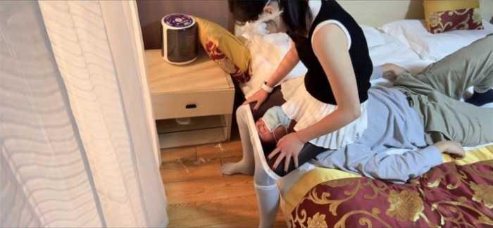 【爱秀套图】【婉儿原创】白丝双层套头绞到满脸通红求饶 ACYC-4499