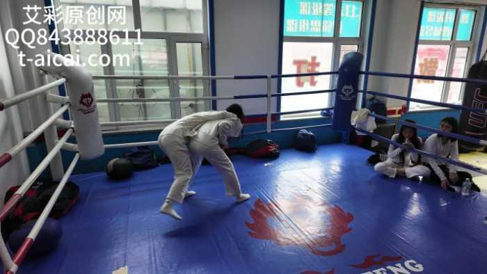 【爱秀套图】『chnnsct1818』娱乐版白袜女生摔跤 YC-250525-7