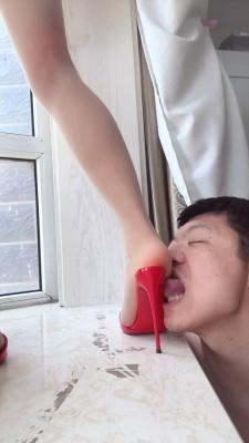 【爱秀套图】【兔粉粉】高跟鞋下的舌头 YC-250525-3