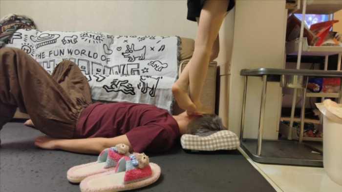 【爱秀套图】安安踩脸又来了 YC-250528-4