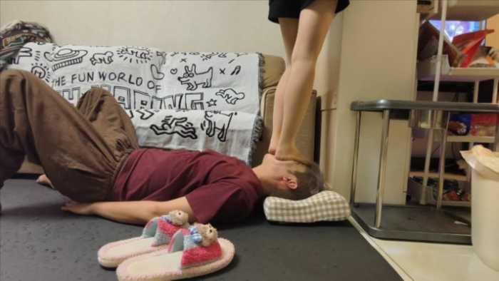 【爱秀套图】安安踩脸又来了 YC-250528-4