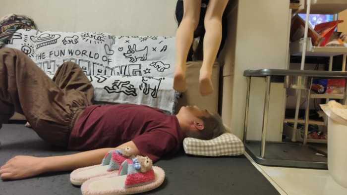 【爱秀套图】安安踩脸又来了 YC-250528-4