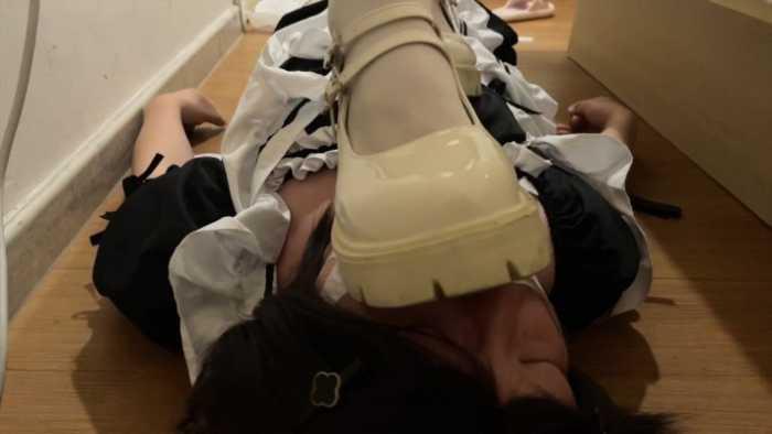 【爱秀套图】【喵咔】踩到流眼泪丨残忍踩头踩脖玛丽珍皮鞋重度踩头踩手 ACYC-4572