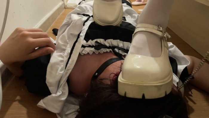 【爱秀套图】【喵咔】踩到流眼泪丨残忍踩头踩脖玛丽珍皮鞋重度踩头踩手 ACYC-4572