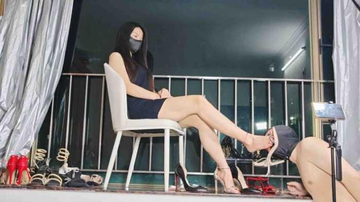 【爱秀套图】小贝祖宗超性感红甲三双鞋子，沉浸式恋足舔脚史诗级过肺 YC-250529-3