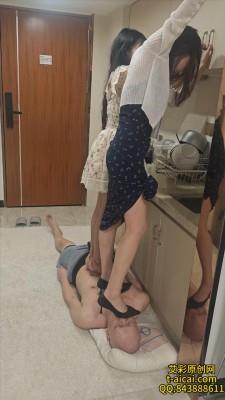 【爱秀套图】【素人S】三个漂亮小姐姐高跟群踩 YC-250530