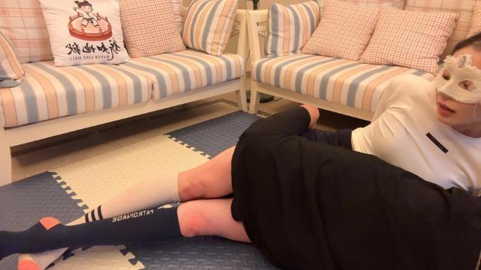 【爱秀套图】让初次体验的粉丝感受被绞的感觉 ACYC-4577