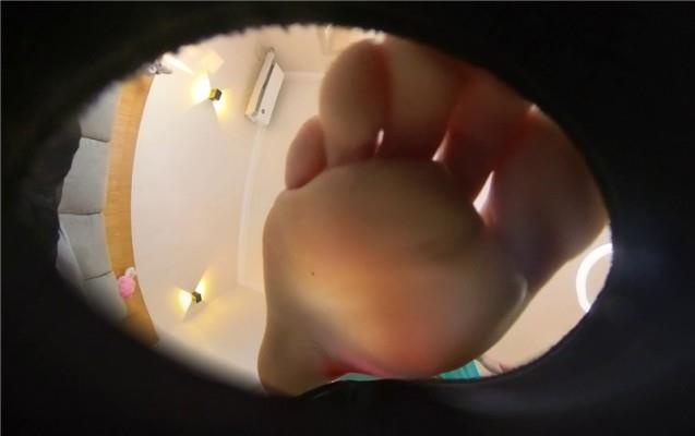 【爱秀套图】【GTS-VR】莫瑶女神-囚笼启动缩小入鞋 JS250604~1