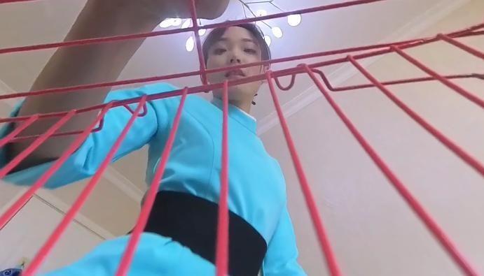 【爱秀套图】【GTS-VR】莫瑶女神-囚笼启动缩小入鞋 JS250604~1