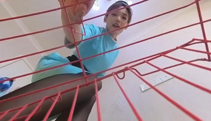 【爱秀套图】【GTS-VR】莫瑶女神-囚笼启动缩小入鞋 JS250604~1