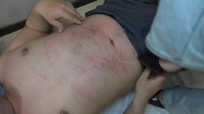 【爱秀套图】【领主老大】三主高跟暴踩贱狗 YC-250601-7