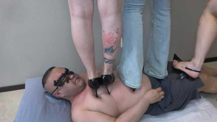 【爱秀套图】【领主老大】三主高跟暴踩贱狗 YC-250601-7