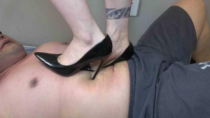 【爱秀套图】【领主老大】三主高跟暴踩贱狗 YC-250601-7