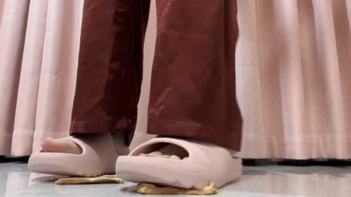 【爱秀套图】【莓子】不听话小狗的午餐 YC-250531