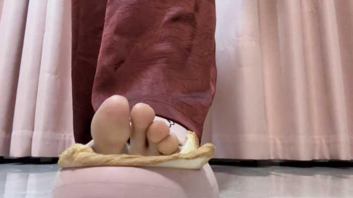 【爱秀套图】【莓子】不听话小狗的午餐 YC-250531