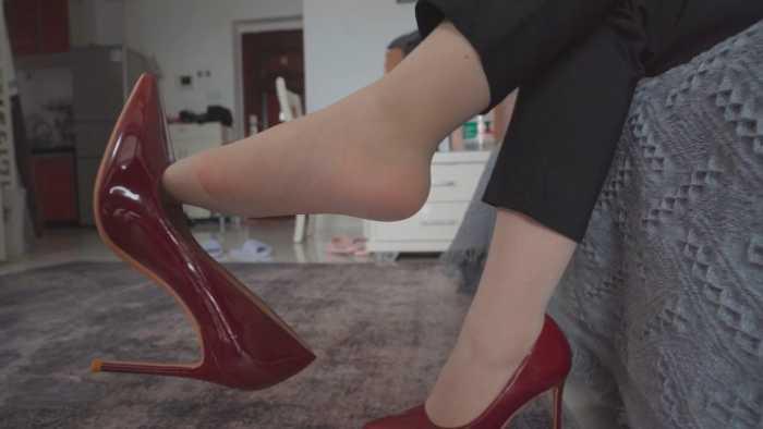 【爱秀套图】【贝琳】肉丝虐狗奴合集 BLHJ1