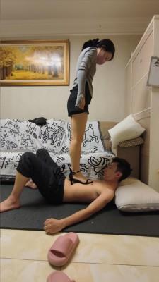 【爱秀套图】安安全体重高跟踩脸 YC-250603-3