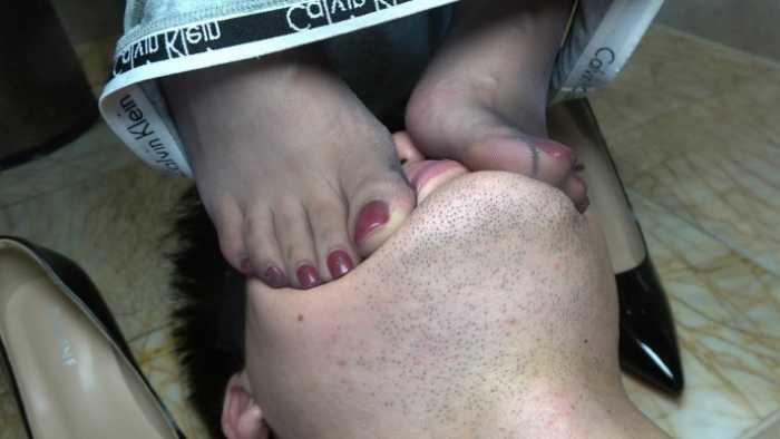 【爱秀套图】【苒溪S】家奴日常的伺候 YC-250606-6