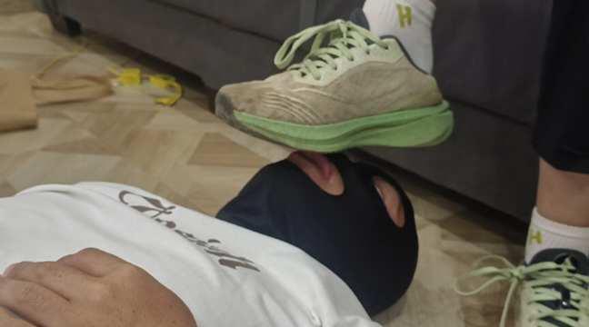 【爱秀套图】初中残暴精神小妹跳踩调教 YC-250608-8