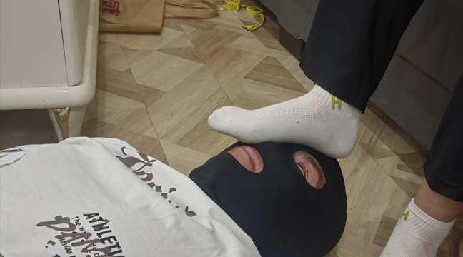 【爱秀套图】初中残暴精神小妹跳踩调教 YC-250608-8