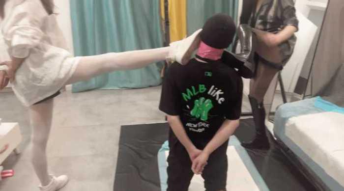 【爱秀套图】南京南星S携闺蜜爆踹狗头 YC-250608-6