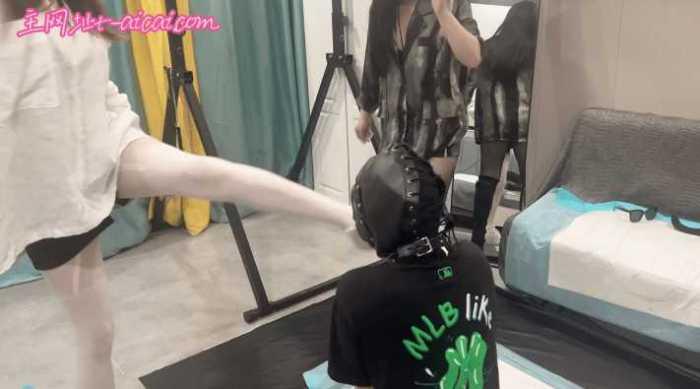 【爱秀套图】南京南星S携闺蜜爆踹狗头 YC-250608-6