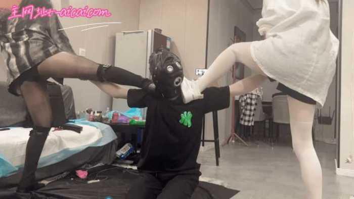 【爱秀套图】南京南星S携闺蜜爆踹狗头 YC-250608-6