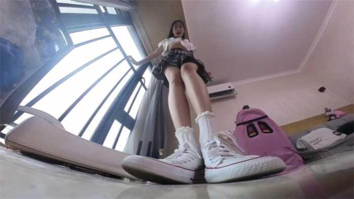 【爱秀套图】【GTS VR】莫瑶女神GTS这么小人入鞋入袜 JS250612~5