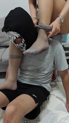 【爱秀套图】美女特工灰色丝袜绞死神秘人，断气吐血身亡。挖眼残虐， ACYC-4618