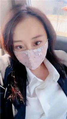 图片[20]_小妮车内让司机舔闻原味jio