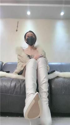 深圳倪梵S白靴T/榨金/扎干病狗 JS240716-20 网友原创 第1张