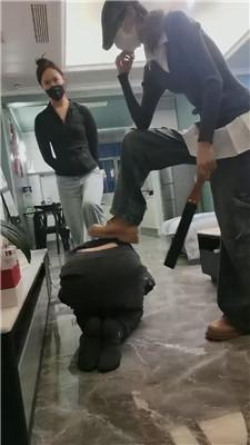 DO猫双S-舔不干净鞋子被暴揍三视角版 bf45780