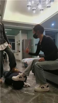 DO猫双S-舔不干净鞋子被暴揍三视角版 bf45780