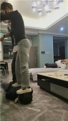 DO猫双S-舔不干净鞋子被暴揍三视角版 bf45780