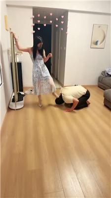 暖暖耳光/铆钉高跟踩/镜前羞辱/狂吸肉丝脚 bf43607