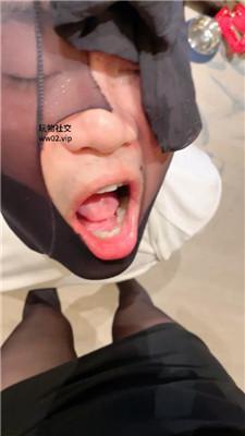 楚楚大人高跟黑丝踩虐/磕头求虐 JS241018-3