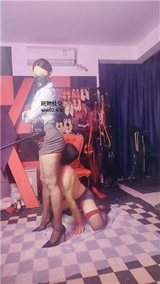 【爱秀套图】【予涵】高跟-运动鞋-踩踏鞭打踢裆bf45970