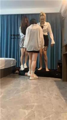 欣婷3S-小白鞋白袜+高跟踩踏三视角版 bf45957