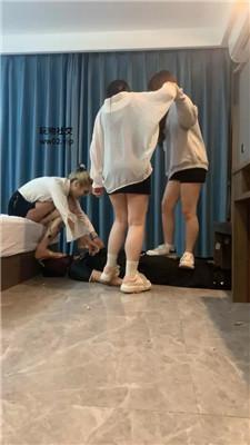 欣婷3S-小白鞋白袜+高跟踩踏三视角版 bf45957