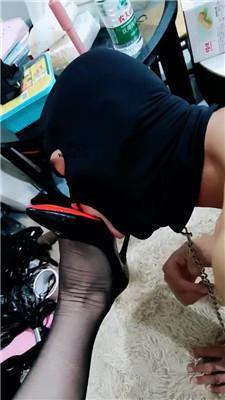 知欧高跟黑丝踩/清理脏鞋/虐乳/赏赐圣水 JS241017-15