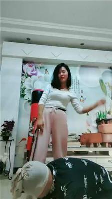 若曦手铐捆绑栓狗链/滴蜡/舔红船袜/坐狗背完整版JS241017-4