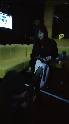 御妈大大KTV玩虐贱奴才 JS241023-42