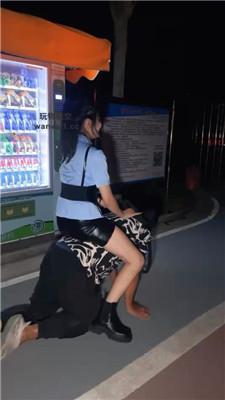 泡泡深夜户外狗链遛狗犬化 bf44287