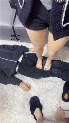 白兔双S-轮流踩踏舔鞋舔脚/鞭打双视角版 bf46519