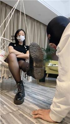 物业素人碾压踩踏/狗舌清理脏鞋鞋底 bf46550