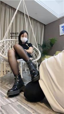 物业素人碾压踩踏/狗舌清理脏鞋鞋底 bf46550