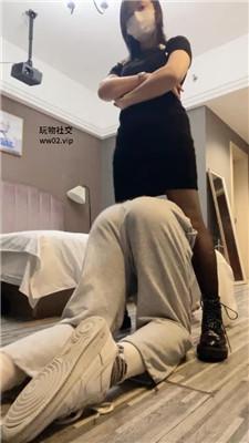 物业素人碾压踩踏/狗舌清理脏鞋鞋底 bf46550